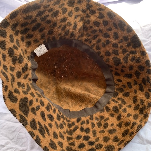Animal Print Floppy Bucket hat, brown & tan - Picture 6 of 6